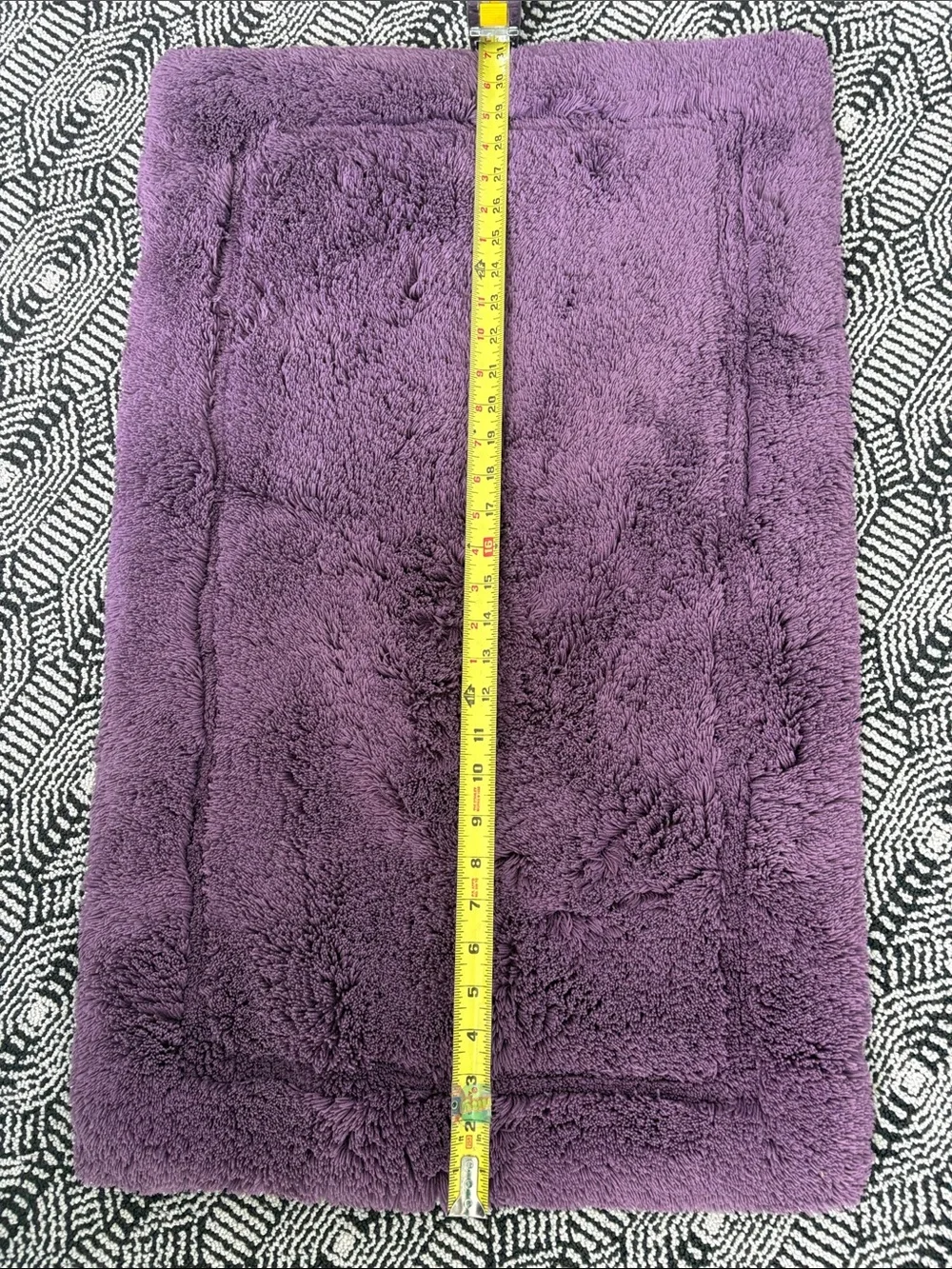Abyss/Habidecor bath mat and contour rugs